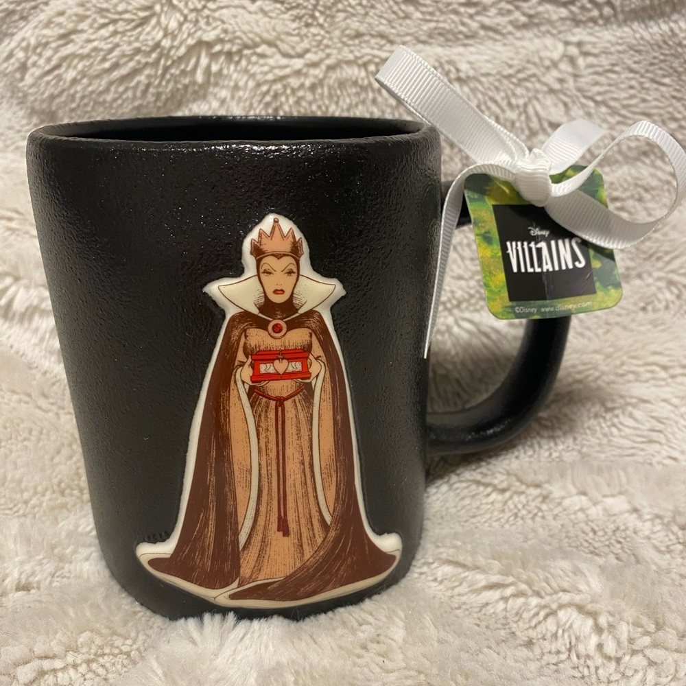 Disney Villains Evil Queen Rae Dunn Mug BNWT